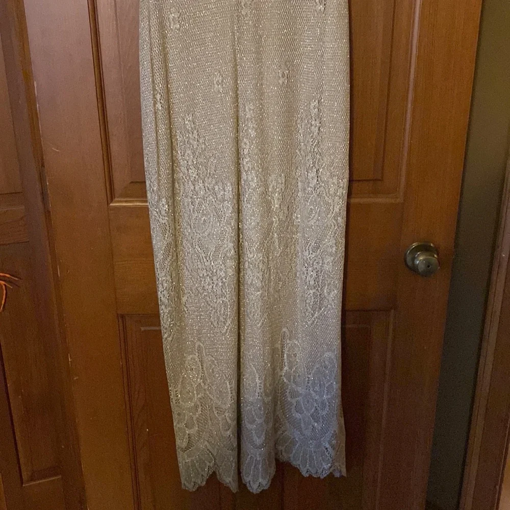 Formal gold woven dress size 12 - Picture 2 of 7
